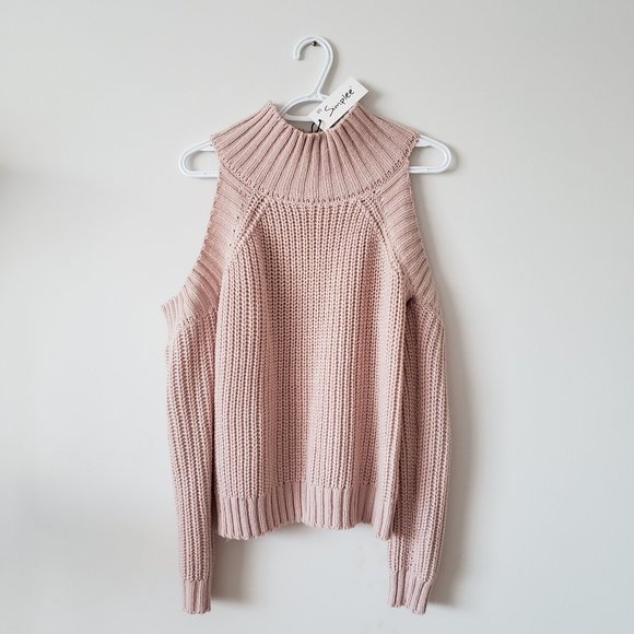 High-neck Off-shoulder  Sweater - Picture 3 of 7